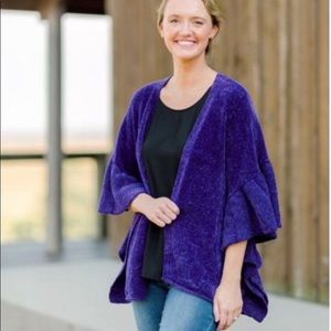 The Pioneer Woman Open-Front Poncho with Ruffled Sleeves, NWT L-XL 12-18